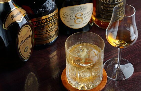 スコッチのオールドボトルに興味がおありなら幡ヶ谷のBAR木蓮へ